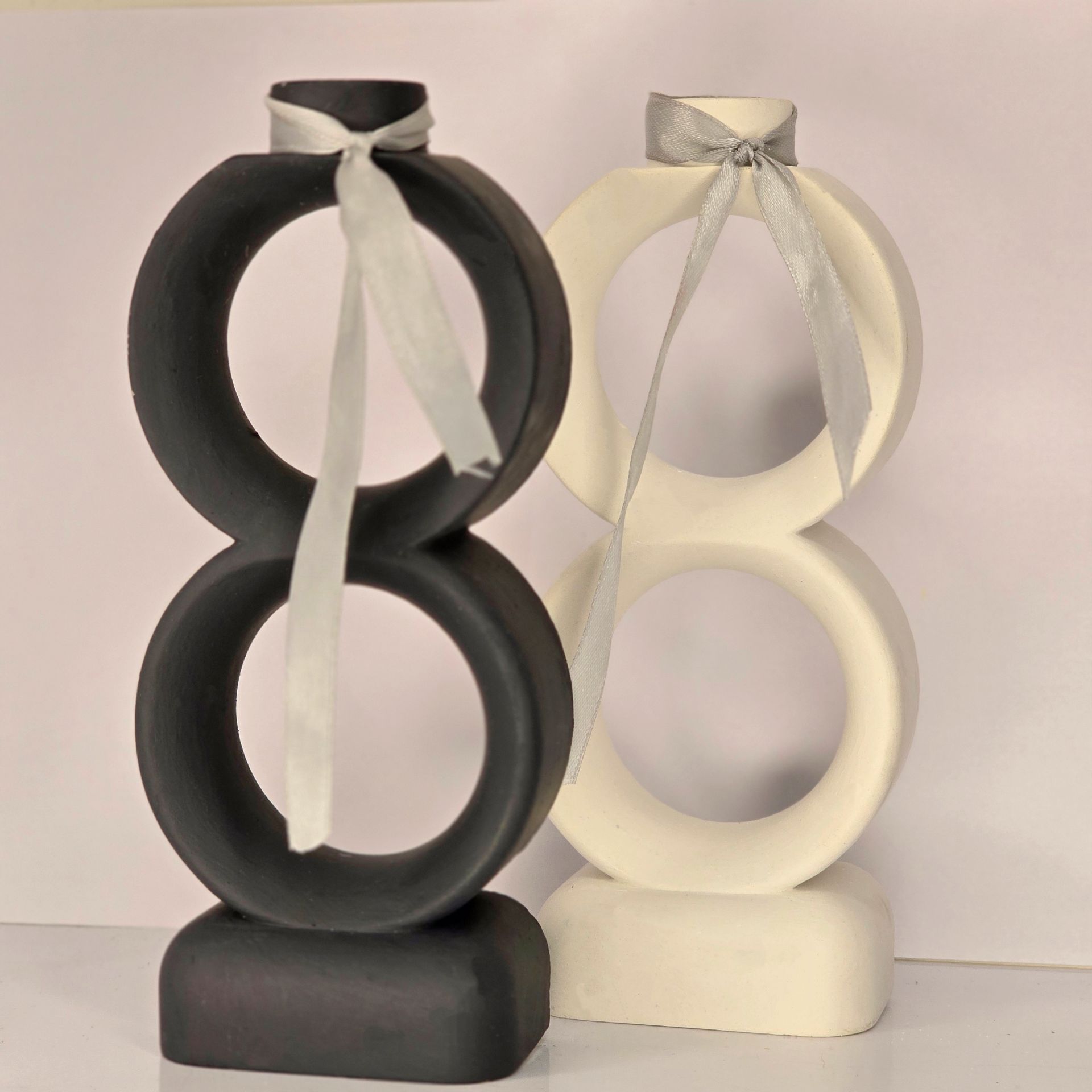 قیمت و خرید جاشمعی طرح حلقه ای به صورت عمده و تک اکسسوری ینگ مصنوعی